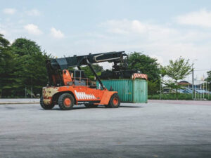 What Is DPU Incoterm: A Simple Guide to Delivered at Place Unloaded